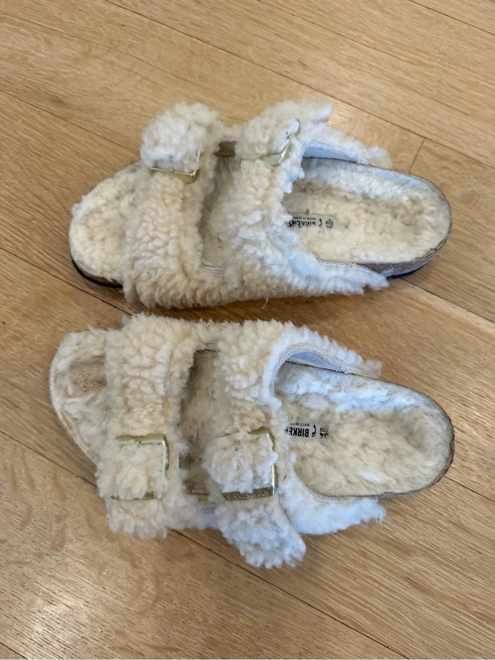 Birkenstock Kids Cream Fuzzy Two-Strap Slide Sandals